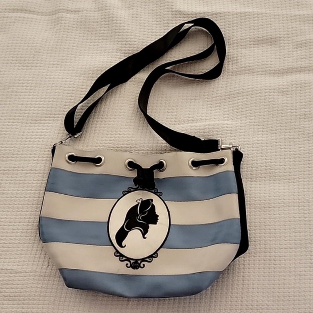 Harveys Disney Alice in Wonderland Park Hopper Convertible Seatbelt Bag USED